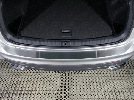 Volkswagen Tiguan 2017- Накладка на задний бампер (лист шлифованный)	